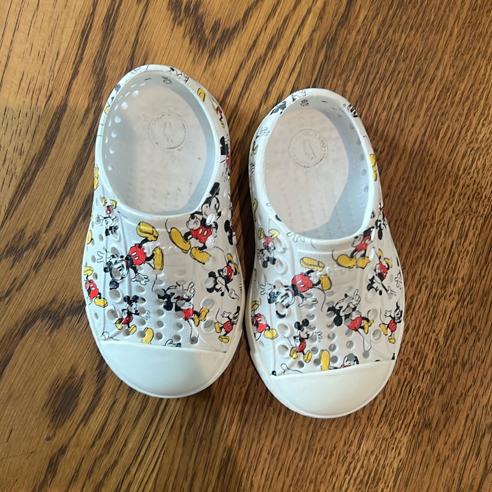 Mickey Mouse Natives